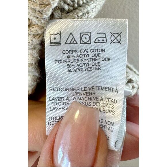 Aspen Kids Girls Poncho Turtleneck Button Side Fur Trim Sweater Size 10/12 - Picture 4 of 8